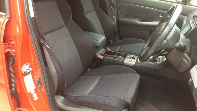 内装前方シート