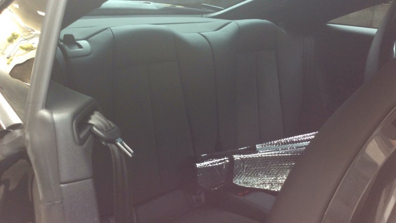 内装後方シート