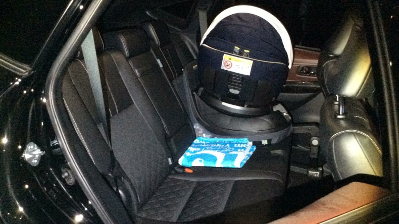 内装後方シート