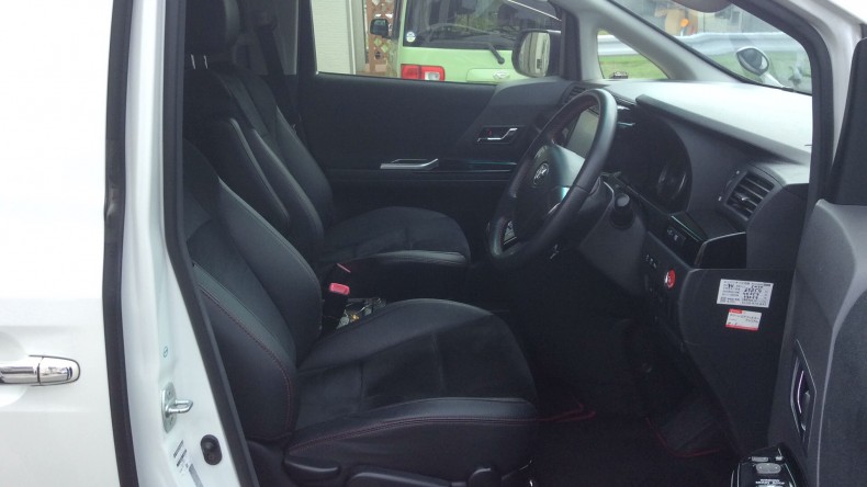 内装前方シート