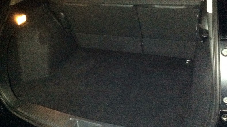 内装トランク