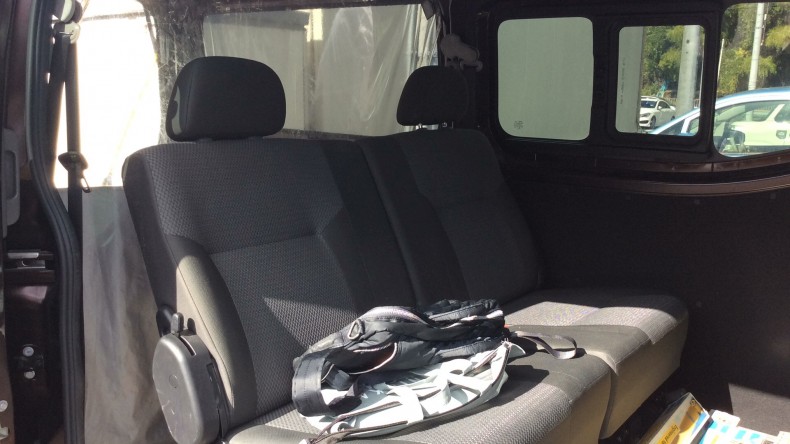 内装後方シート