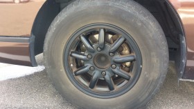 タイヤホイール前