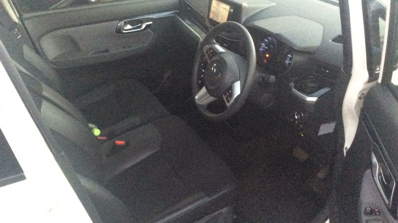 内装前方シート