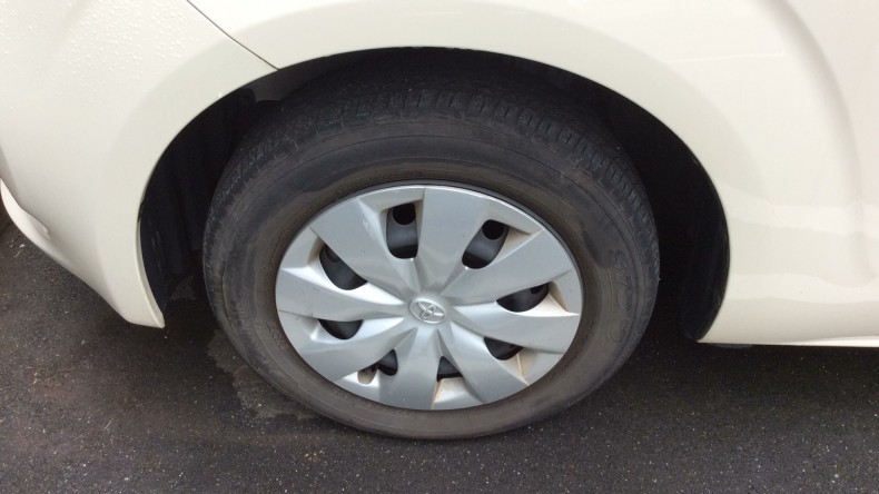 タイヤホイール前