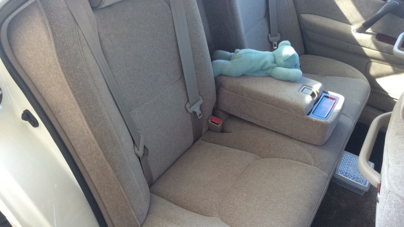 内装後方シート