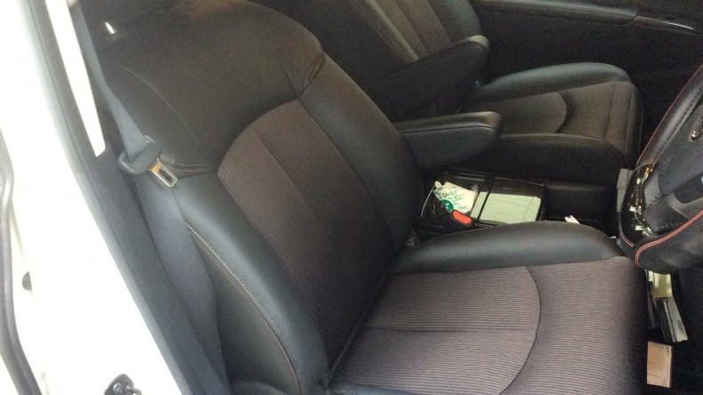 内装前方シート