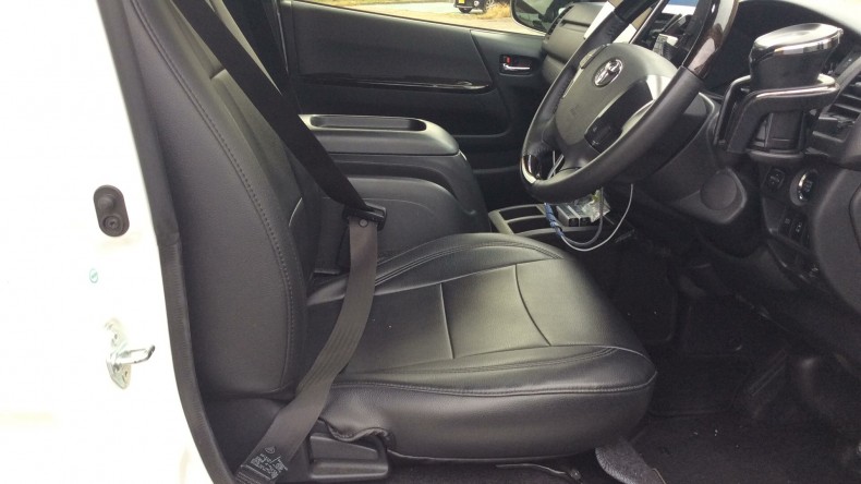 内装前方シート