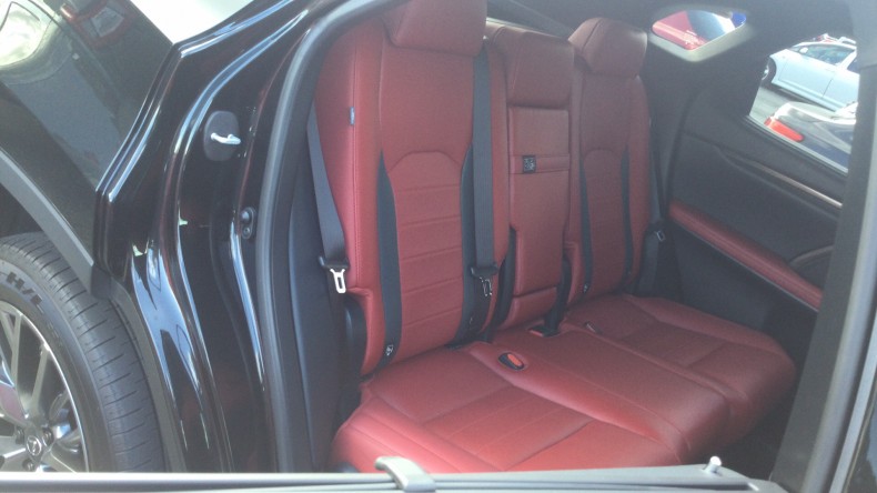 内装後方シート