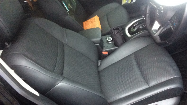 内装前方シート