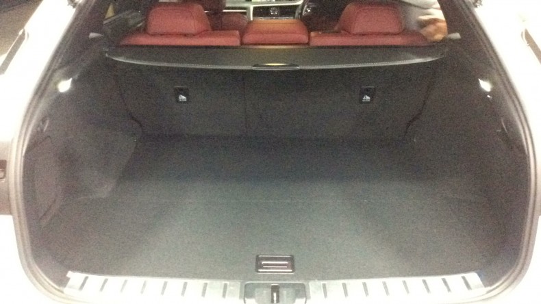 内装トランク