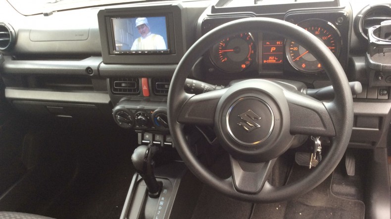 内装インパネ全体