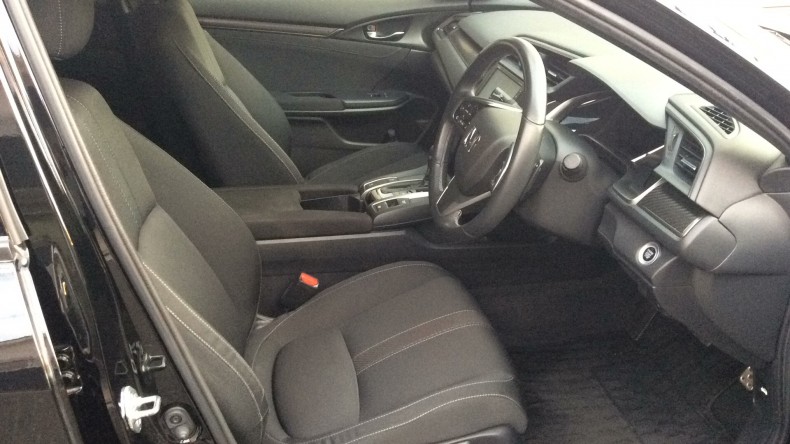 内装前方シート