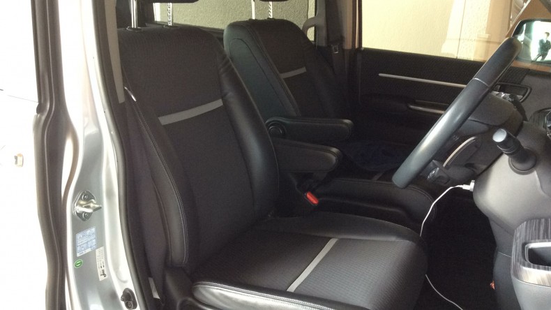 内装前方シート