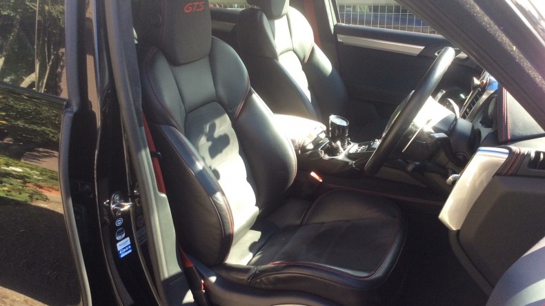 内装前方シート