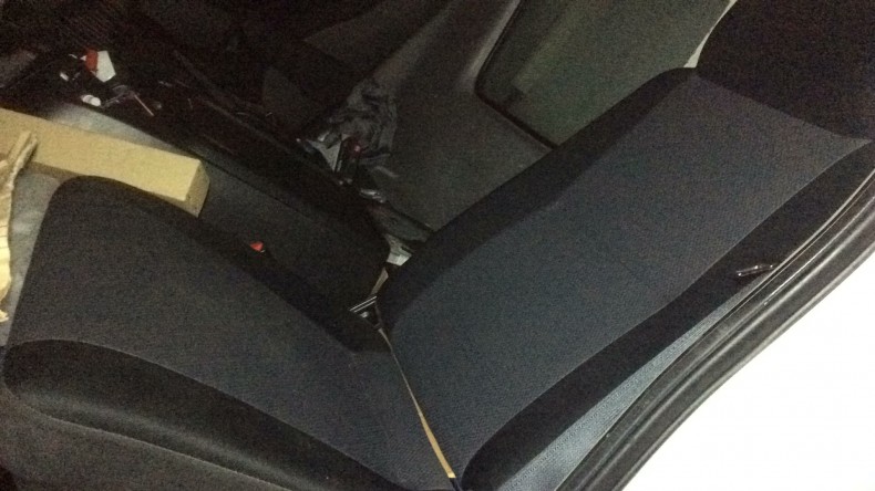 内装後方シート