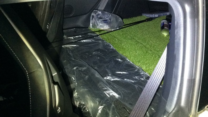 内装後方シート