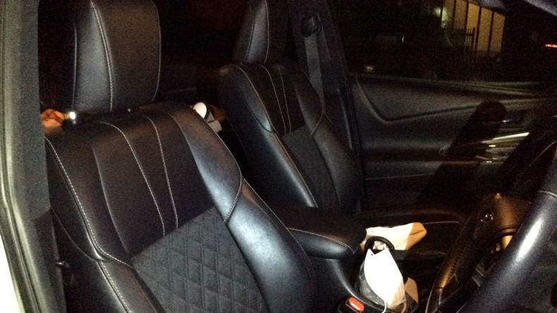 内装前方シート