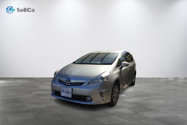 トヨタ/プリウスα-83164