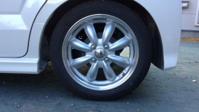 タイヤホイール前