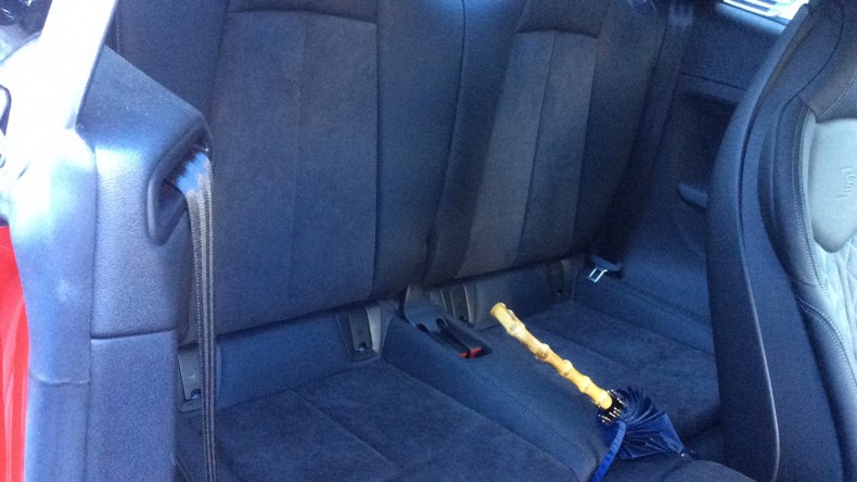 内装後方シート