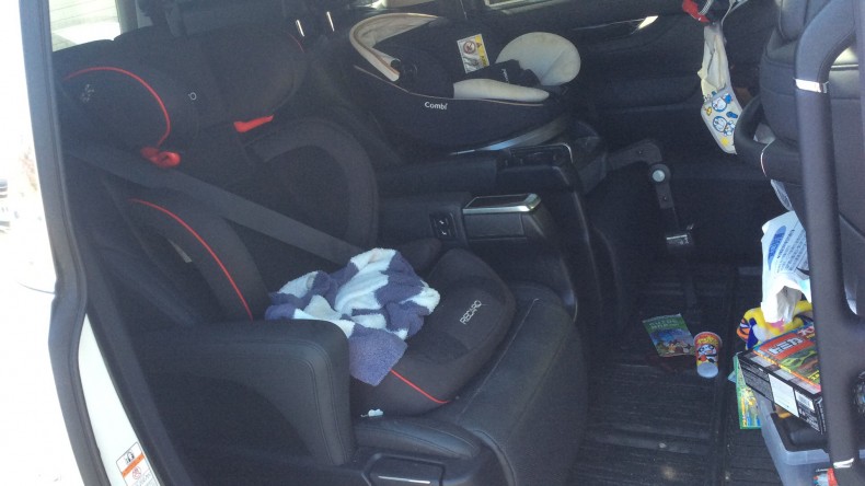 内装後方シート