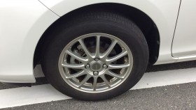 タイヤホイール前