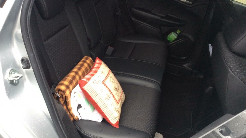 内装後方シート