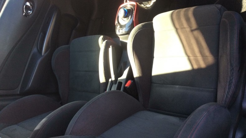 内装前方シート