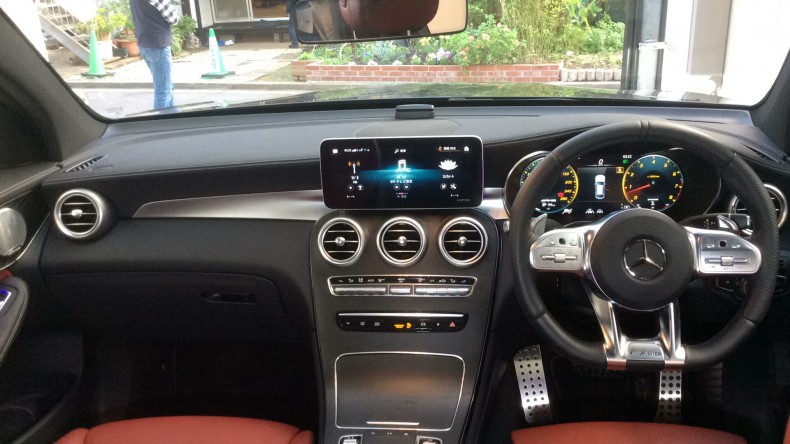 内装インパネ全体