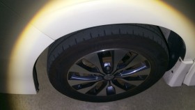 タイヤホイール前