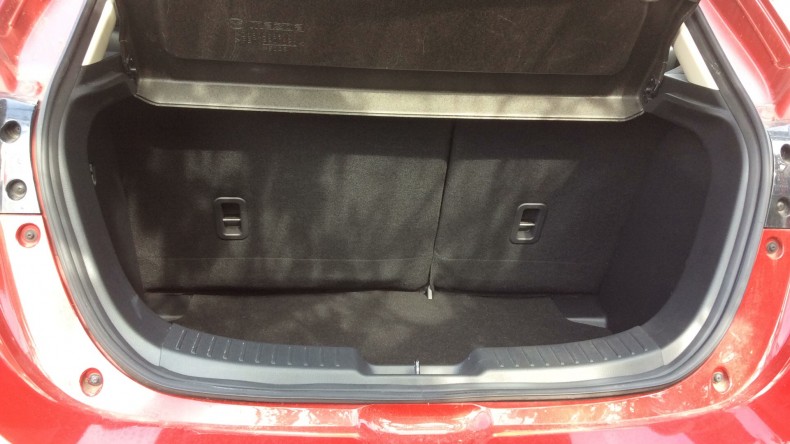 内装トランク