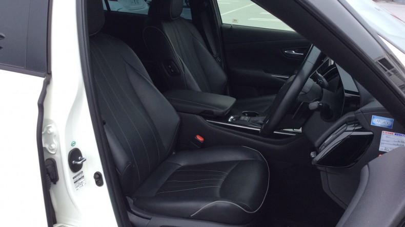 内装前方シート