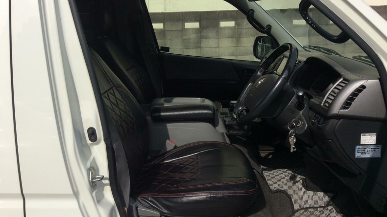 内装前方シート