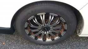 タイヤホイール前