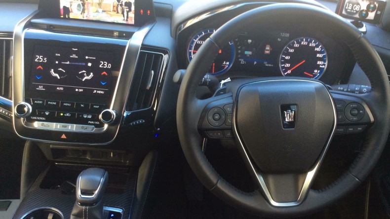 内装インパネ全体