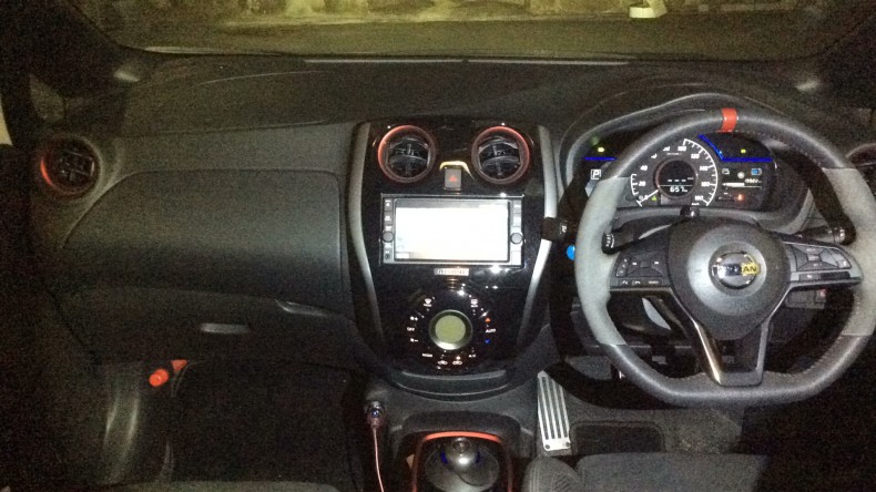 内装インパネ全体