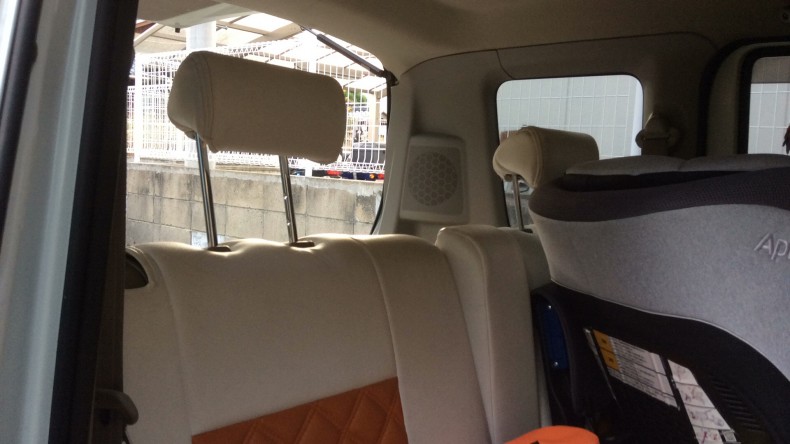 内装後方シート