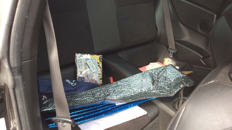 内装後方シート