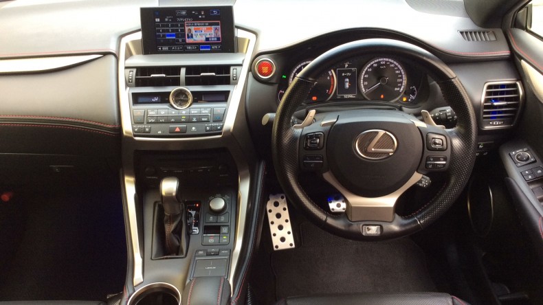 内装インパネ全体