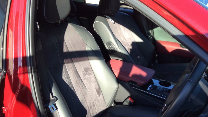 内装前方シート