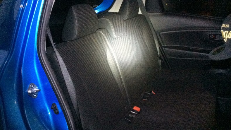 内装後方シート