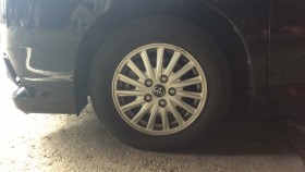 タイヤホイール前