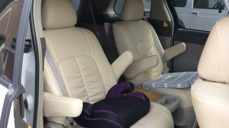 内装後方シート