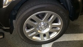 タイヤホイール前