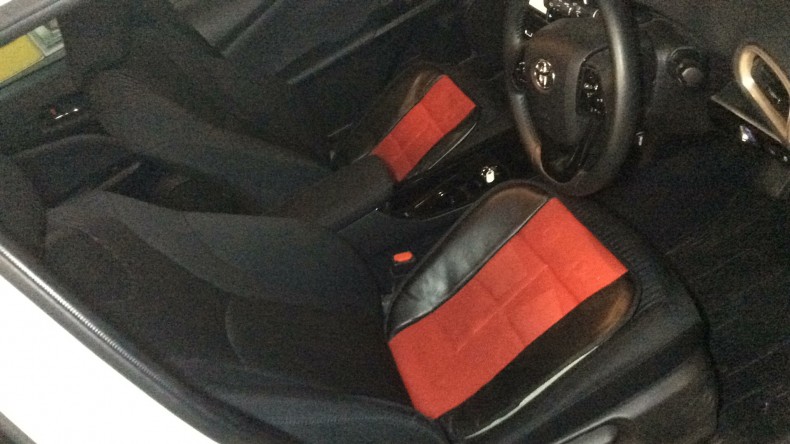 内装前方シート