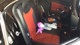 内装後方シート