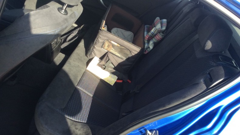 内装後方シート