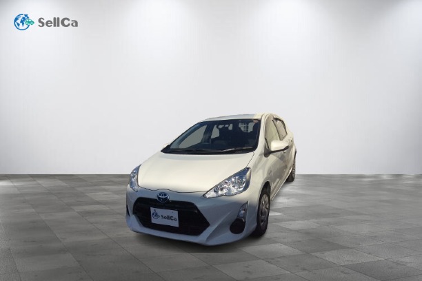 トヨタ/アクア-86233