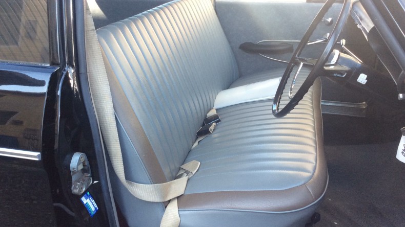 内装前方シート